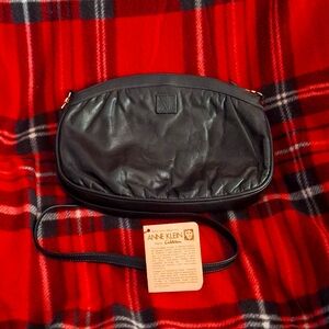 Vintage Leather ANNE KLEIN by Calderon Crossbody bag LIKE NEW with Tags